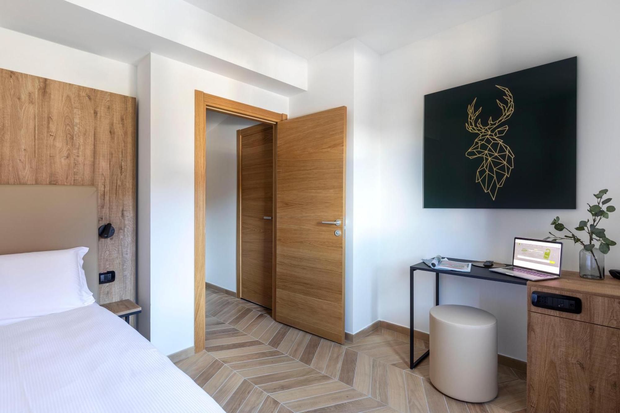 B&B Hotel Passo Tre Croci Cortina コルティーナ・ダンペッツォ エクステリア 写真