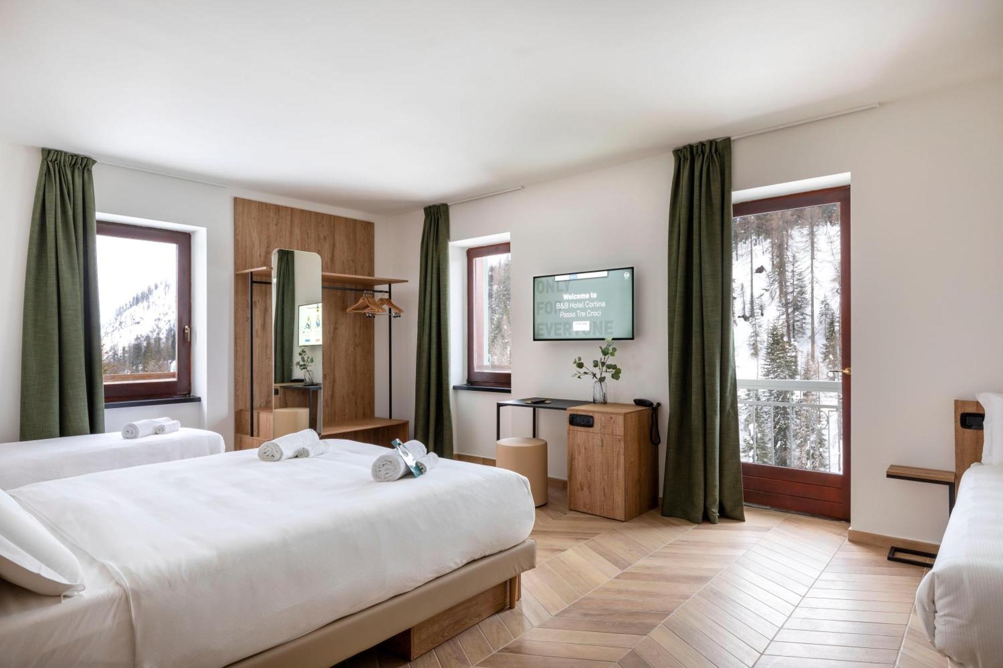 B&B Hotel Passo Tre Croci Cortina コルティーナ・ダンペッツォ エクステリア 写真