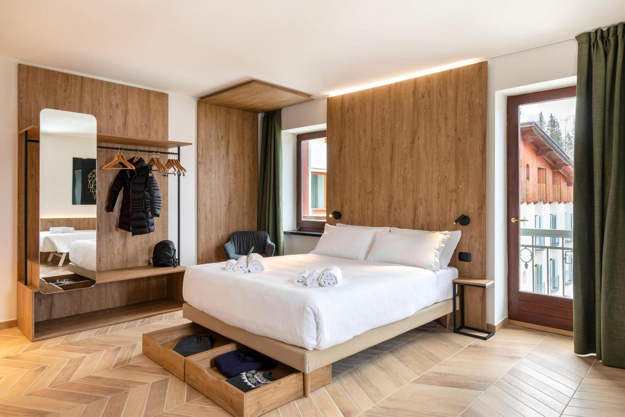 B&B Hotel Passo Tre Croci Cortina コルティーナ・ダンペッツォ エクステリア 写真