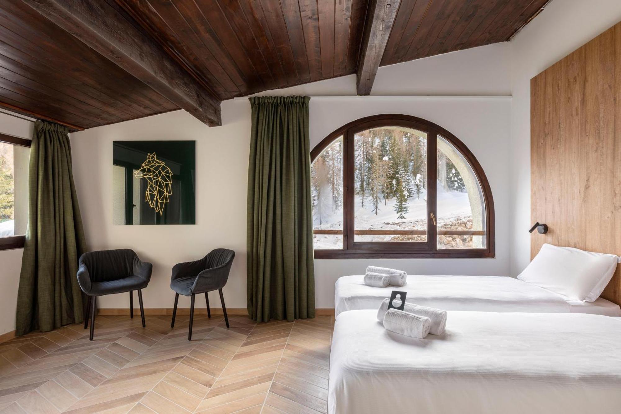 B&B Hotel Passo Tre Croci Cortina コルティーナ・ダンペッツォ エクステリア 写真